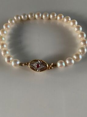 AUTHENTIC CULTURED PEARL BRACELET CUSTOM MADE WITH RUBY, SAPPHIRE, DIAMOND CLASP